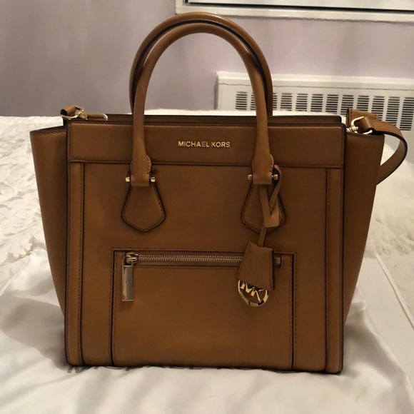 Michael Kors Handbags - Michael Kors Colette Zip Large Satchel
